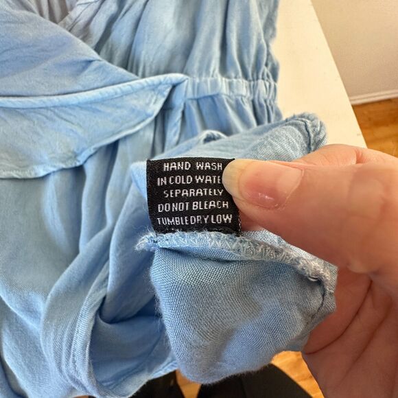 Light Denim Blue Rayon V-Neck Faux Wrap Ruffle Spaghetti Adj Strap Blouse Med - Picture 9 of 12